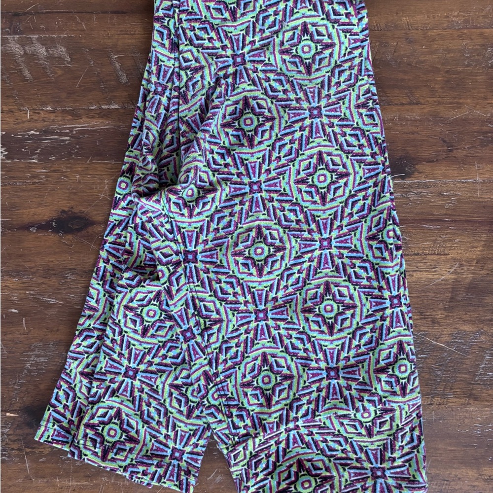 LuLaRoe Geometric Purple and Green Leggings